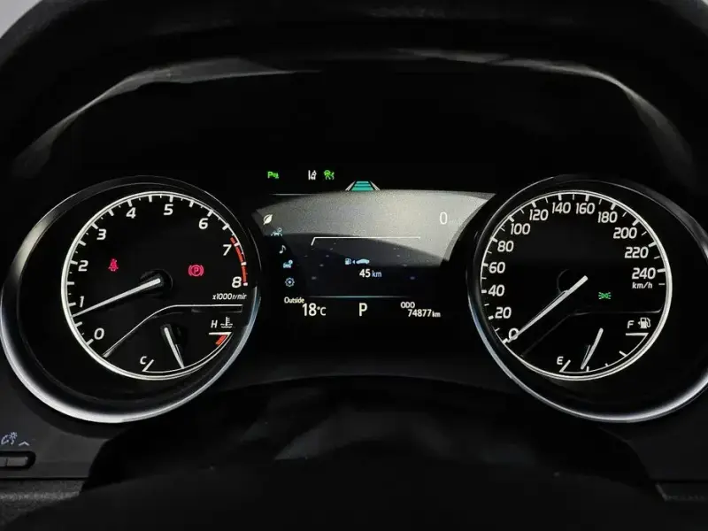 2017 Toyota Camry с пробегом 74 877 км
