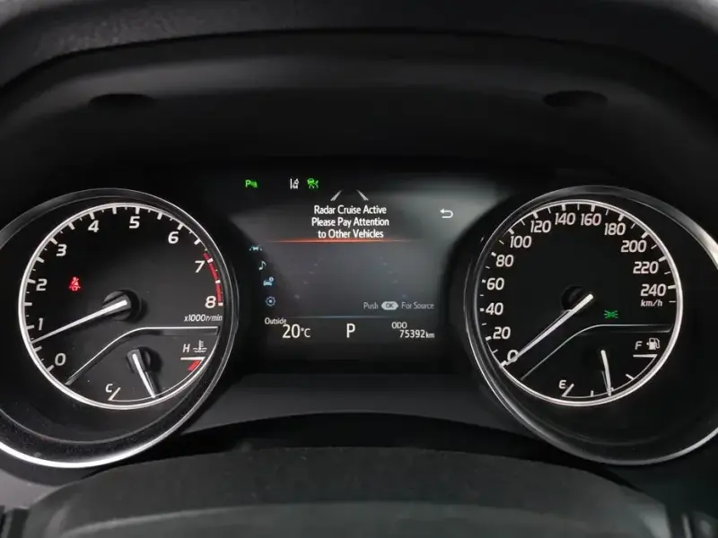2018 Toyota Camry с пробегом 75 392 км