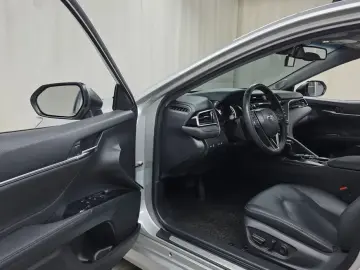 2018 Toyota Camry с пробегом 75 392 км