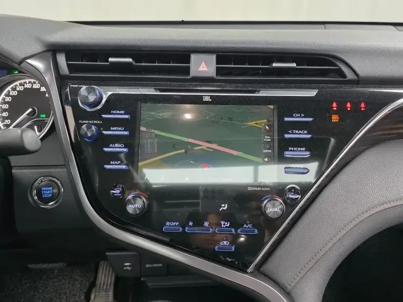 2018 Toyota Camry с пробегом 75 392 км