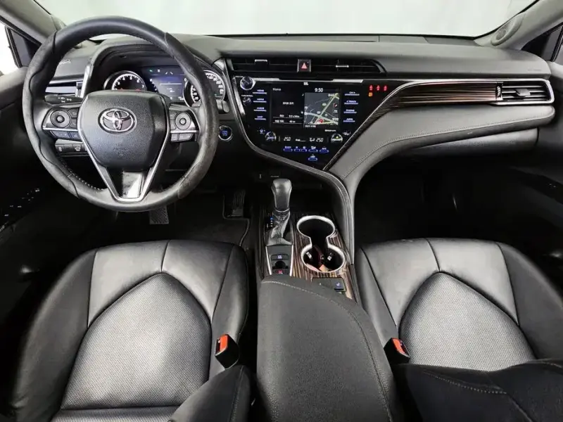 2020 Toyota Camry с пробегом 62 984 км