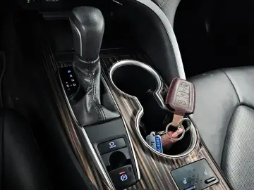 2020 Toyota Camry с пробегом 62 984 км