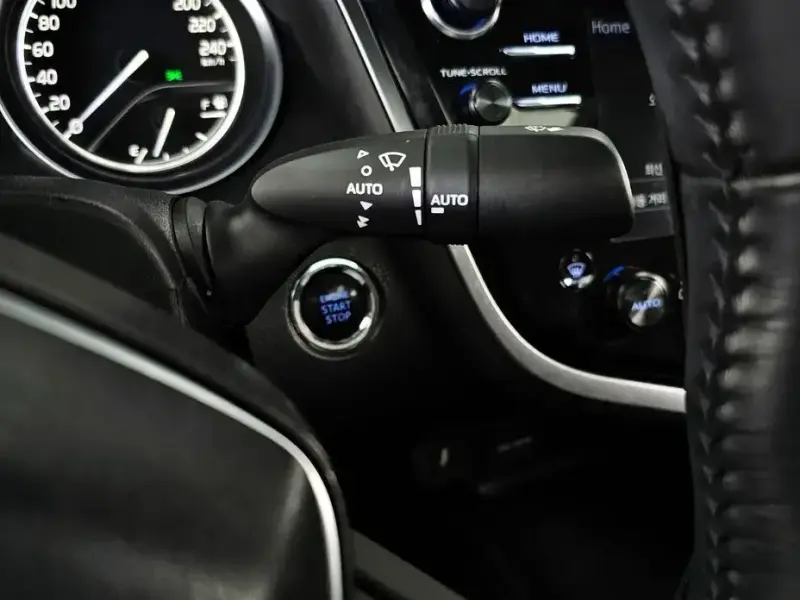 2020 Toyota Camry с пробегом 62 984 км