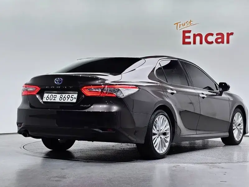 2018 Toyota Camry с пробегом 64 072 км