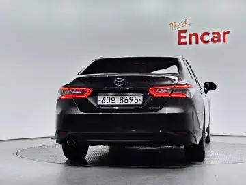 2018 Toyota Camry с пробегом 64 072 км