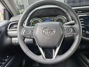 2018 Toyota Camry с пробегом 64 072 км