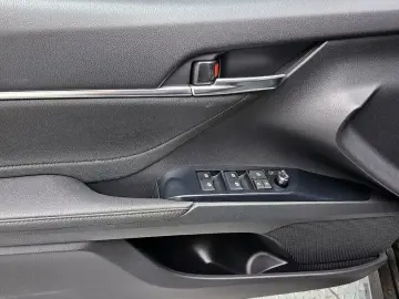 2018 Toyota Camry с пробегом 64 072 км
