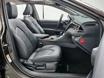 2018 Toyota Camry с пробегом 64 072 км