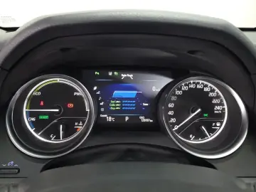 2017 Toyota Camry с пробегом 128 197 км