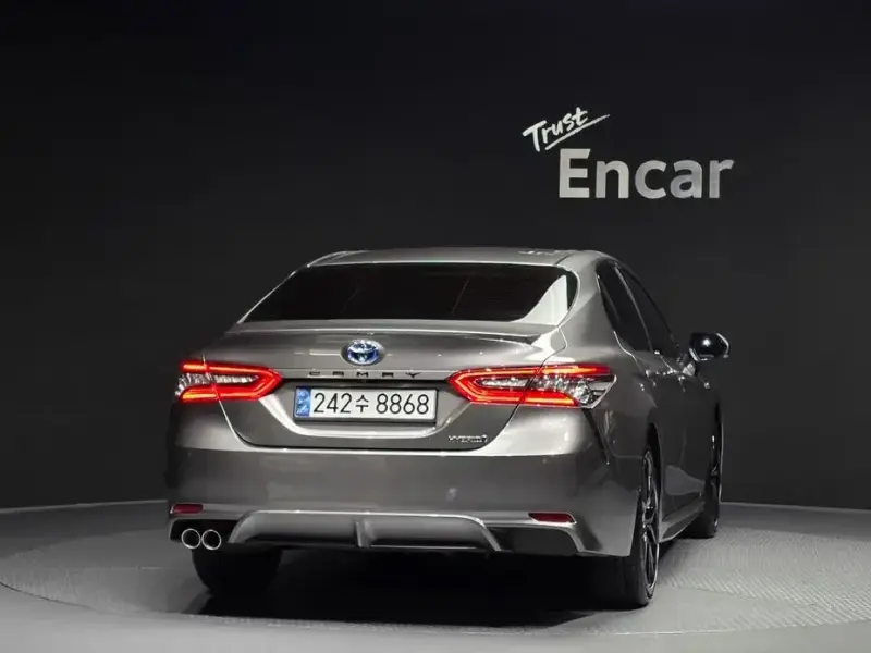 2024 Toyota Camry с пробегом 14 932 км