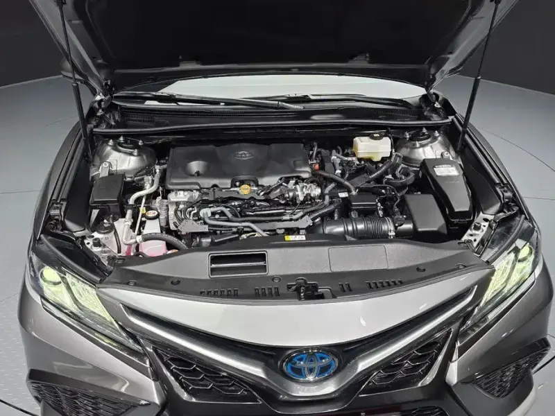 2024 Toyota Camry с пробегом 14 932 км