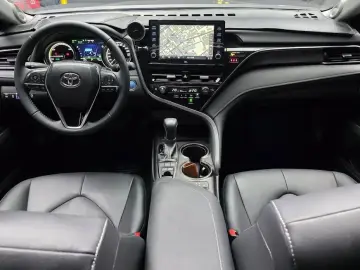 2024 Toyota Camry с пробегом 14 932 км