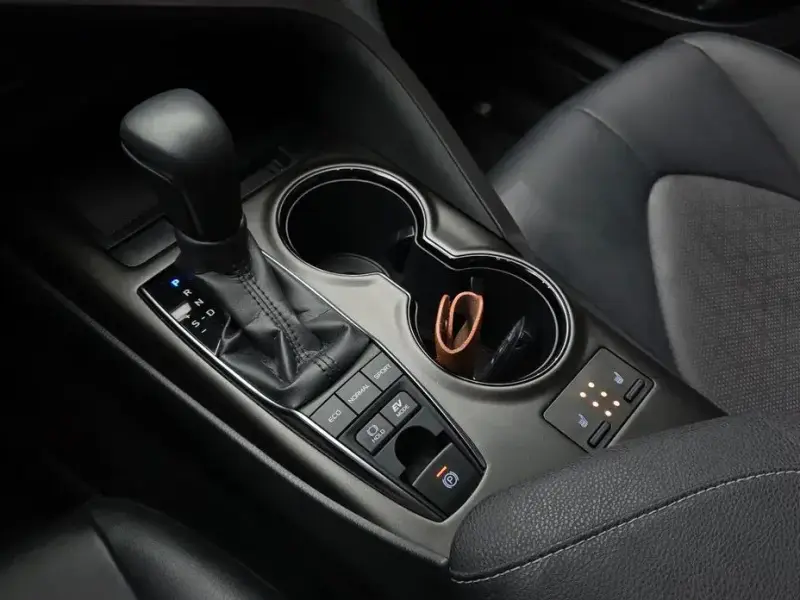2024 Toyota Camry с пробегом 14 932 км