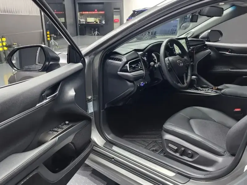 2024 Toyota Camry с пробегом 14 932 км