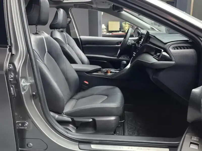2024 Toyota Camry с пробегом 14 932 км