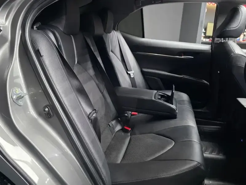 2024 Toyota Camry с пробегом 14 932 км