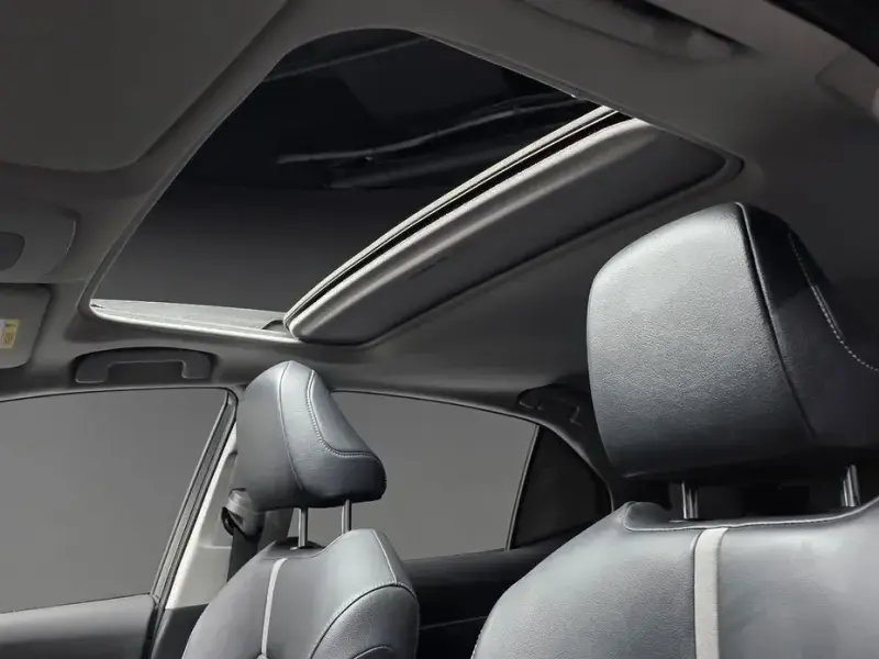 2024 Toyota Camry с пробегом 14 932 км