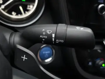 2024 Toyota Camry с пробегом 14 932 км