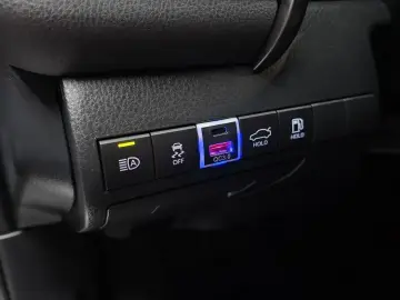 2024 Toyota Camry с пробегом 14 932 км