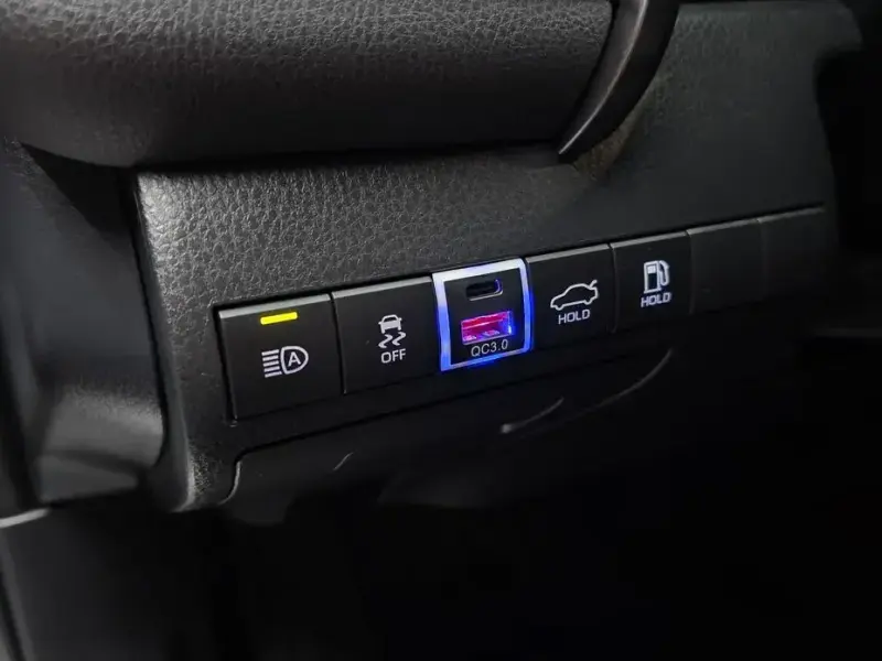 2024 Toyota Camry с пробегом 14 932 км