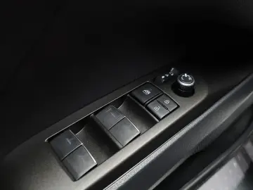 2024 Toyota Camry с пробегом 14 932 км