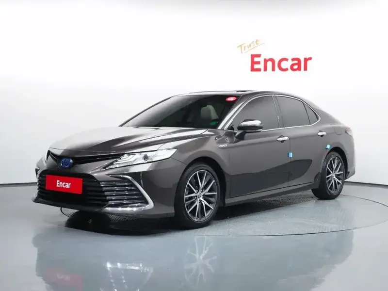 2022 Toyota Camry с пробегом 71 763 км