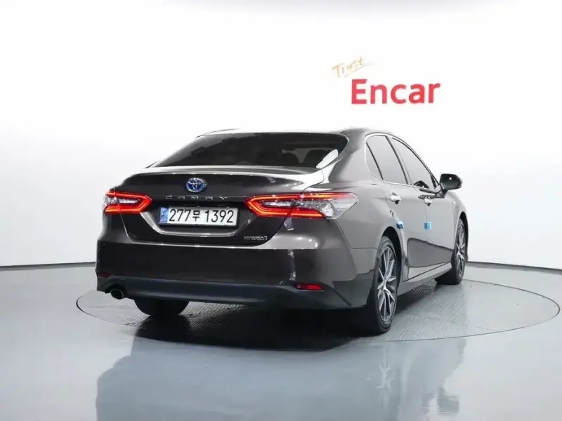 2022 Toyota Camry с пробегом 71 763 км