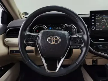 2022 Toyota Camry с пробегом 71 763 км