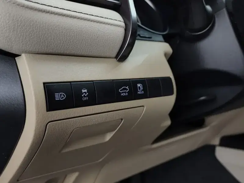 2022 Toyota Camry с пробегом 71 763 км