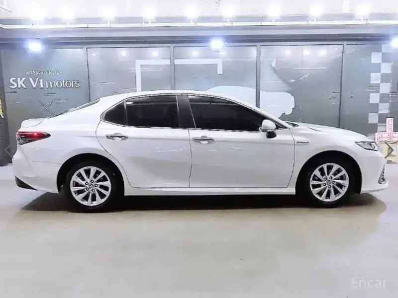 2023 Toyota Camry с пробегом 46 974 км