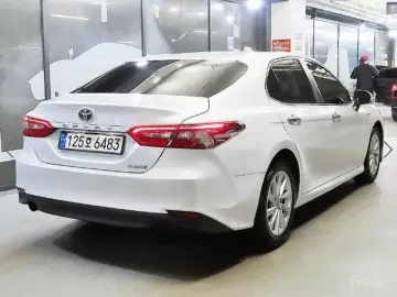2023 Toyota Camry с пробегом 46 974 км