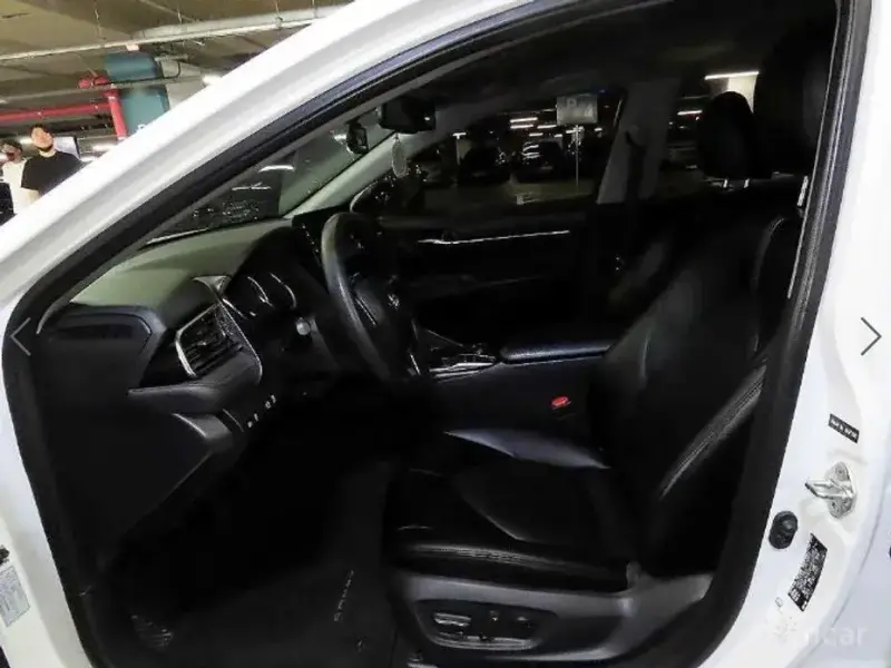 2023 Toyota Camry с пробегом 46 974 км