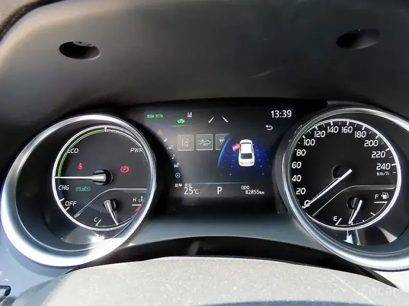2024 Toyota Camry с пробегом 82 847 км
