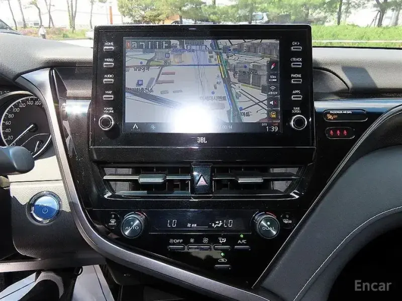 2024 Toyota Camry с пробегом 82 847 км