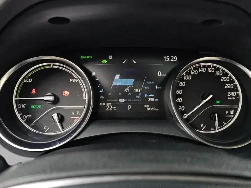 2024 Toyota Camry с пробегом 38 369 км