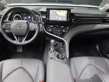 2024 Toyota Camry с пробегом 47 885 км