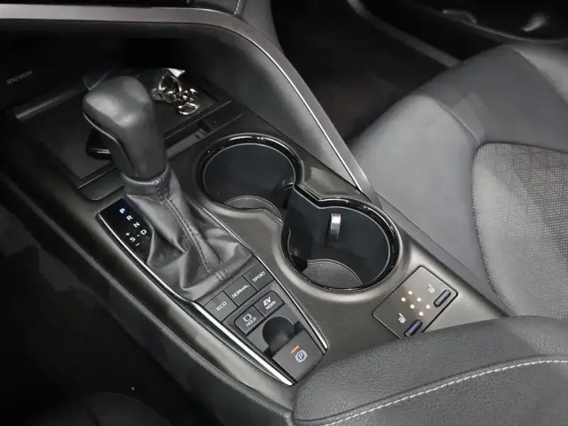 2024 Toyota Camry с пробегом 47 885 км