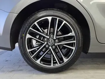 2025 Toyota Camry с пробегом 5 180 км
