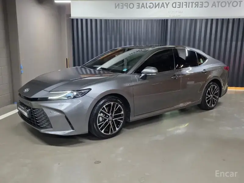 2025 Toyota Camry с пробегом 6 584 км