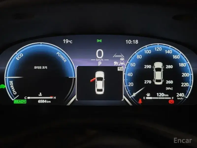 2025 Toyota Camry с пробегом 6 584 км