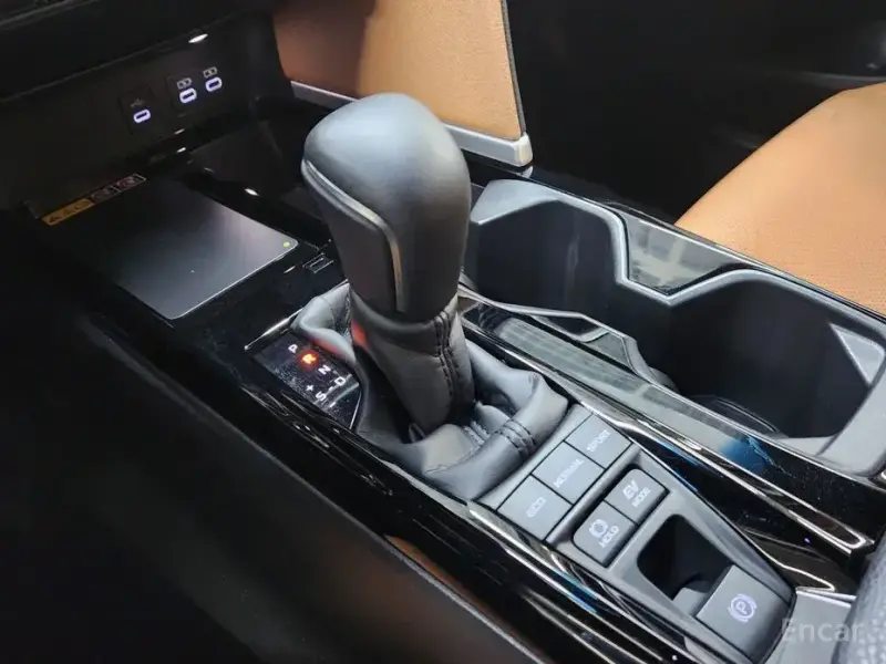 2025 Toyota Camry с пробегом 8 571 км