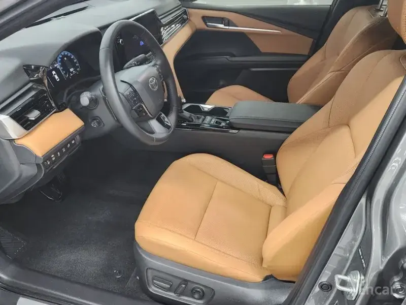 2025 Toyota Camry с пробегом 8 571 км