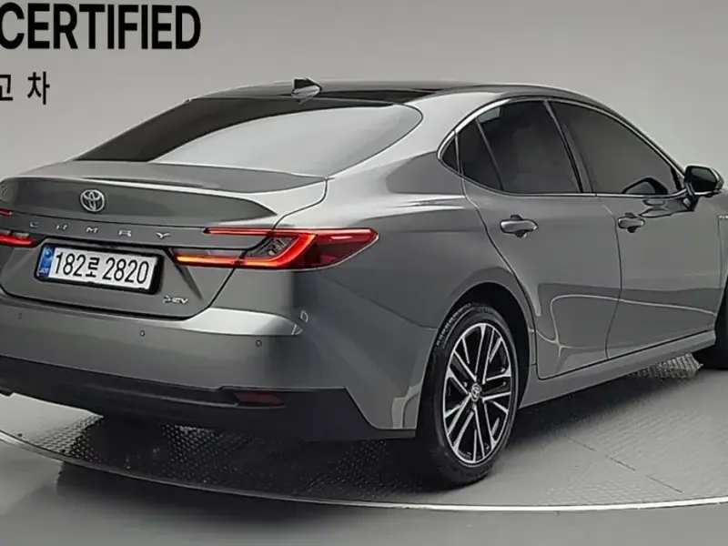 2025 Toyota Camry с пробегом 3 622 км