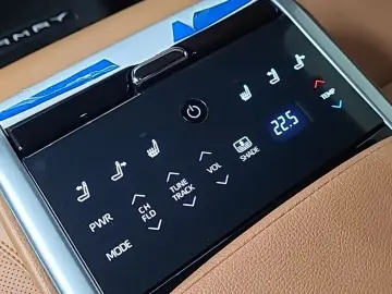 2025 Toyota Camry с пробегом 3 622 км