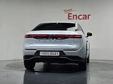 2024 Toyota Crown с пробегом 28 740 км