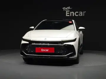 2024 Toyota Crown с пробегом 2 141 км