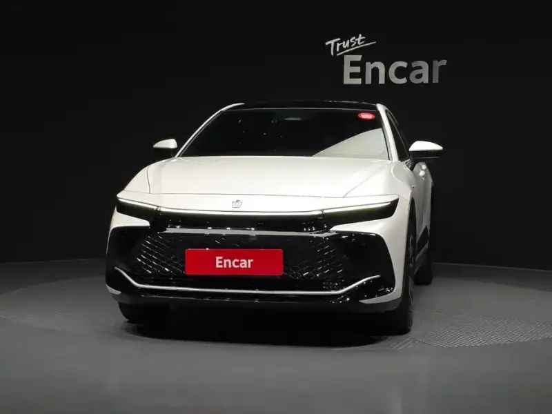 2024 Toyota Crown с пробегом 2 141 км