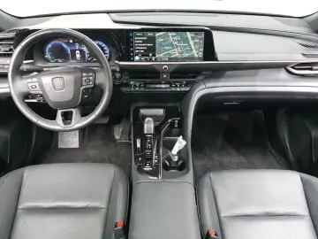 2024 Toyota Crown с пробегом 3 082 км