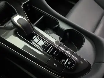 2024 Toyota Crown с пробегом 2 141 км