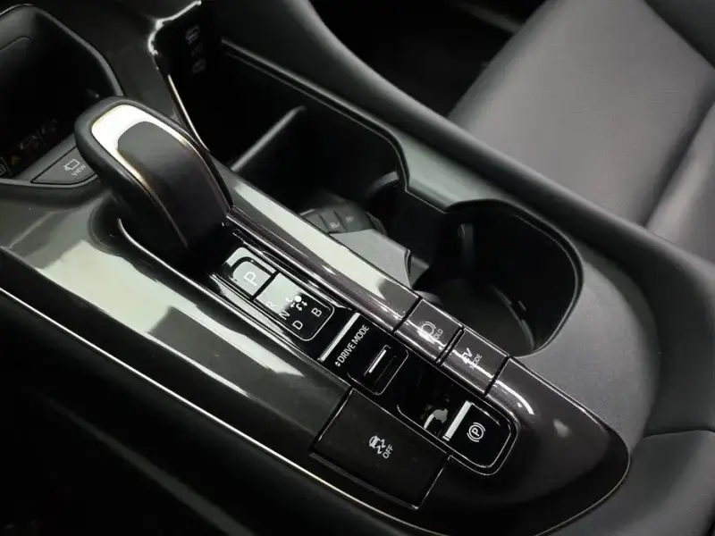 2024 Toyota Crown с пробегом 2 141 км